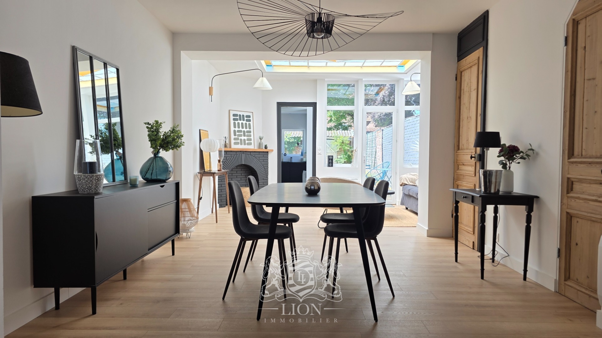 Large maison avec jardin  entierement renovee Photo 1 - Le Lion Immobilier