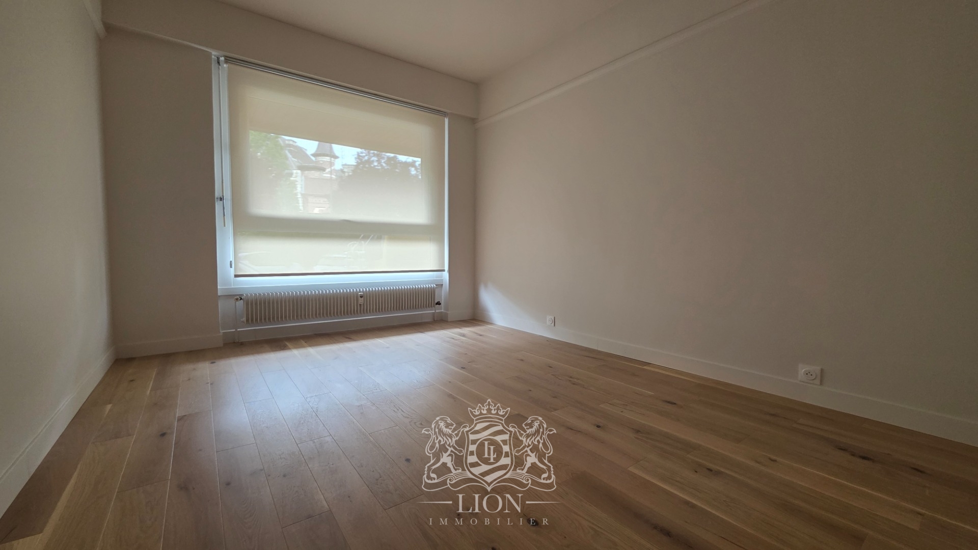 Sublime t4 avec vue sur parc des charmettes et garage Photo 5 - Le Lion Immobilier Sublime t4 avec vue sur parc des charmettes et garage Photo 5 - Le Lion Immobilier