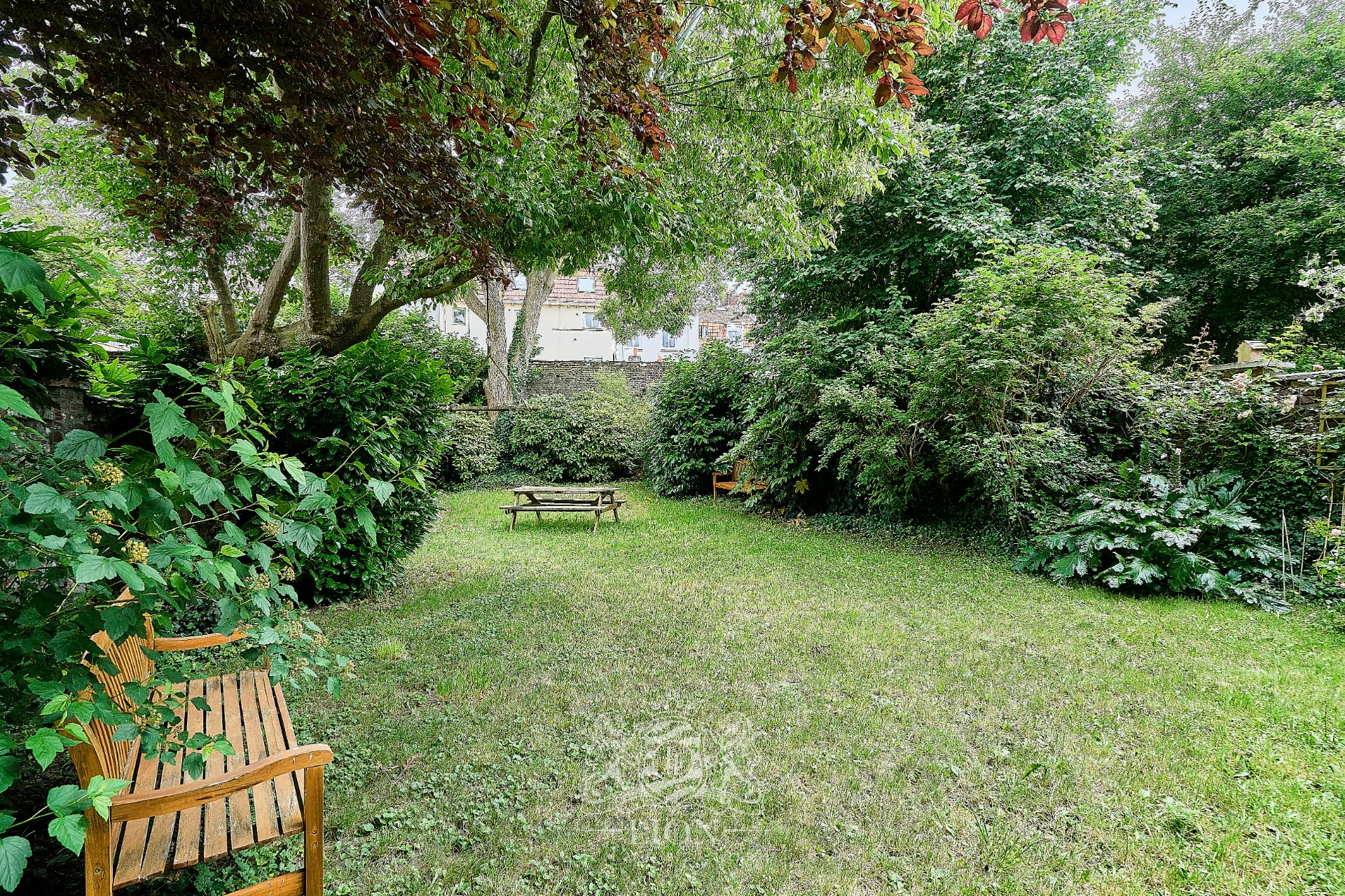 Lille maison de maitre 310 m jardin et garage Photo 13 - Le Lion Immobilier Lille maison de maitre 310 m jardin et garage Photo 13 - Le Lion Immobilier
