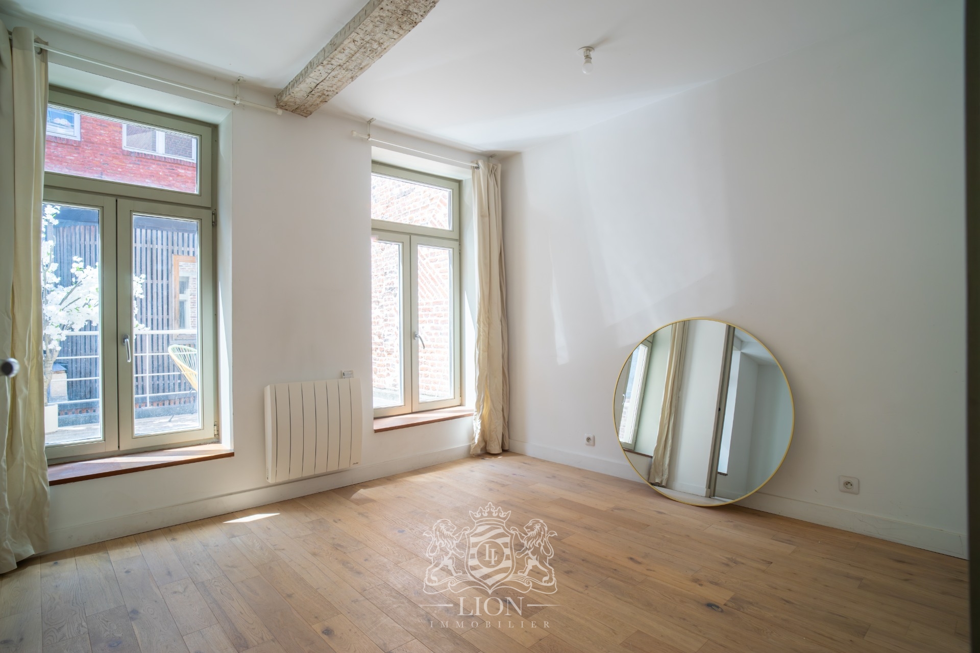 Maison de caractere renovee 3 chambres terrasse et cour Photo 6 - Le Lion Immobilier Maison de caractere renovee 3 chambres terrasse et cour Photo 6 - Le Lion Immobilier