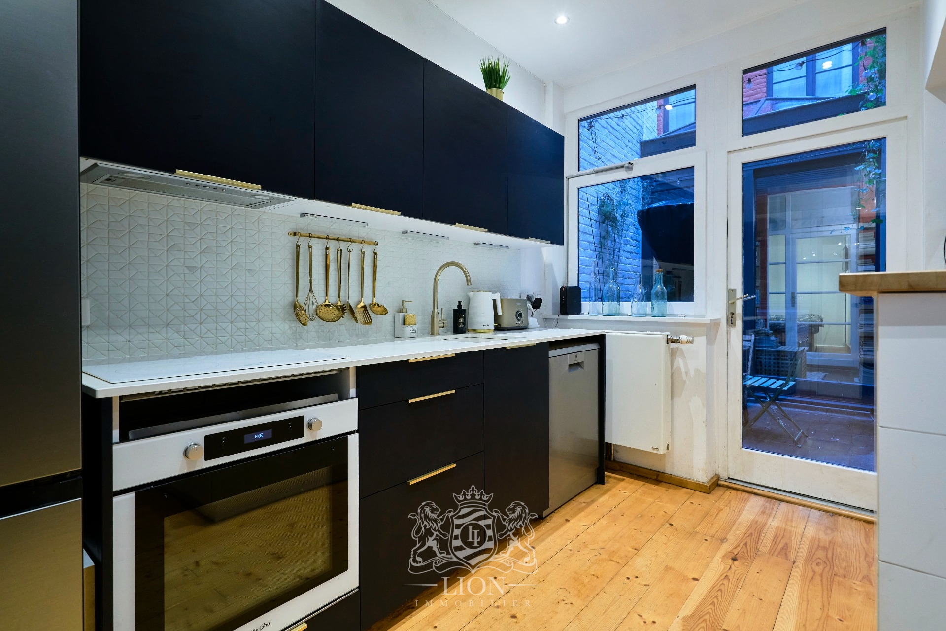 Auyl vieux lille t3 non meuble avec cour Photo 4 - Le Lion Immobilier Auyl vieux lille t3 non meuble avec cour Photo 4 - Le Lion Immobilier