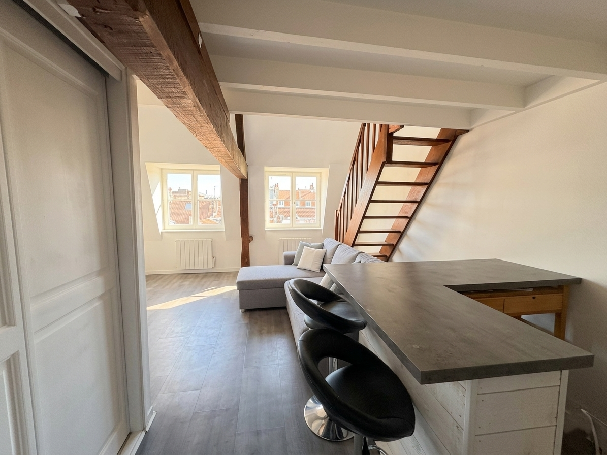 Auyo duplex meuble coup de coeur Photo 2 - Le Lion Immobilier Auyo duplex meuble coup de coeur Photo 2 - Le Lion Immobilier