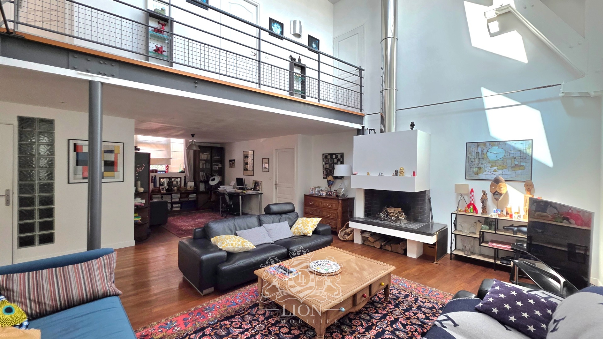 Grande maison type loft avec garage proche bois Photo 5 - Le Lion Immobilier Grande maison type loft avec garage proche bois Photo 5 - Le Lion Immobilier