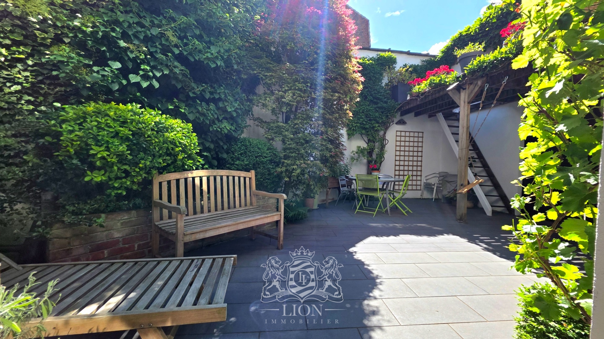 Grande maison type loft avec garage proche bois Photo 6 - Le Lion Immobilier Grande maison type loft avec garage proche bois Photo 6 - Le Lion Immobilier