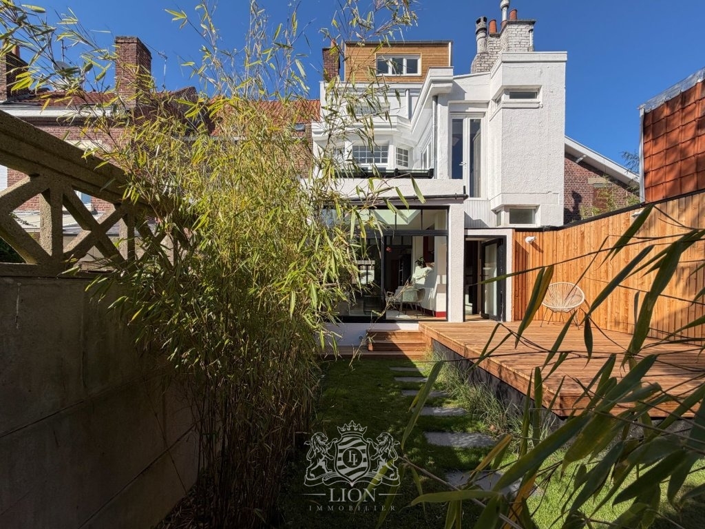 Buisson coup de coeur 170m 5 ch jardin sud garage Photo 2 - Le Lion Immobilier Buisson coup de coeur 170m 5 ch jardin sud garage Photo 2 - Le Lion Immobilier