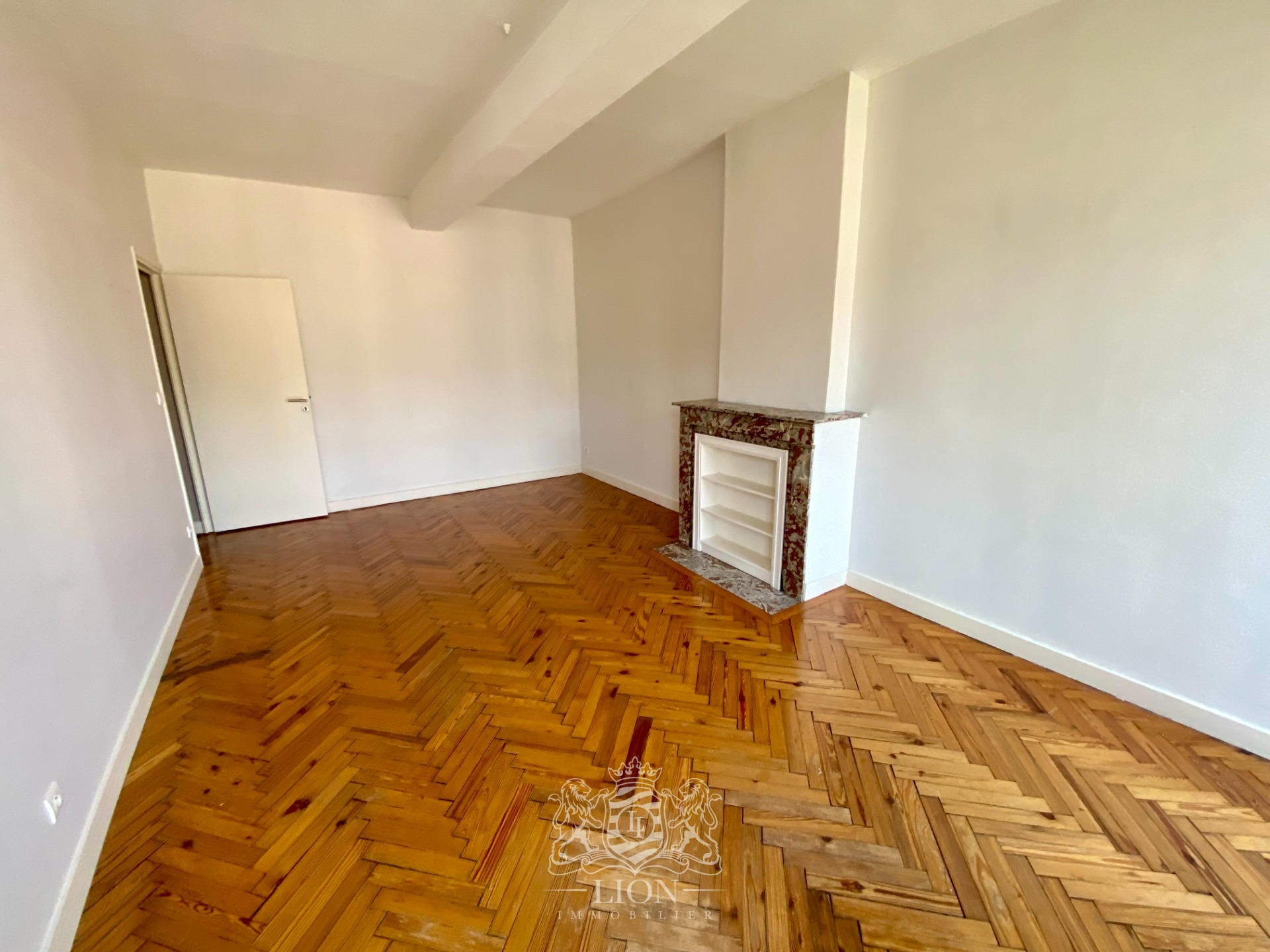 Rare appartement deux chambres grand place opera Photo 4 - Le Lion Immobilier