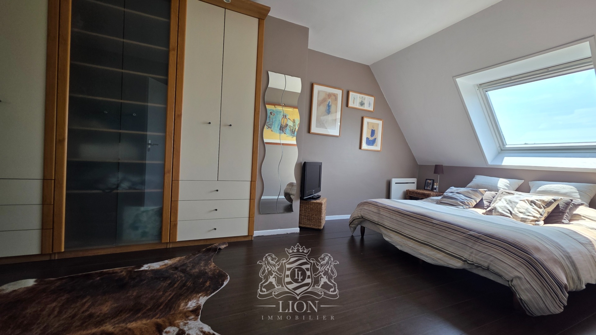Maison individuelle 5 chambres double garage Photo 5 - Le Lion Immobilier Maison individuelle 5 chambres double garage Photo 5 - Le Lion Immobilier