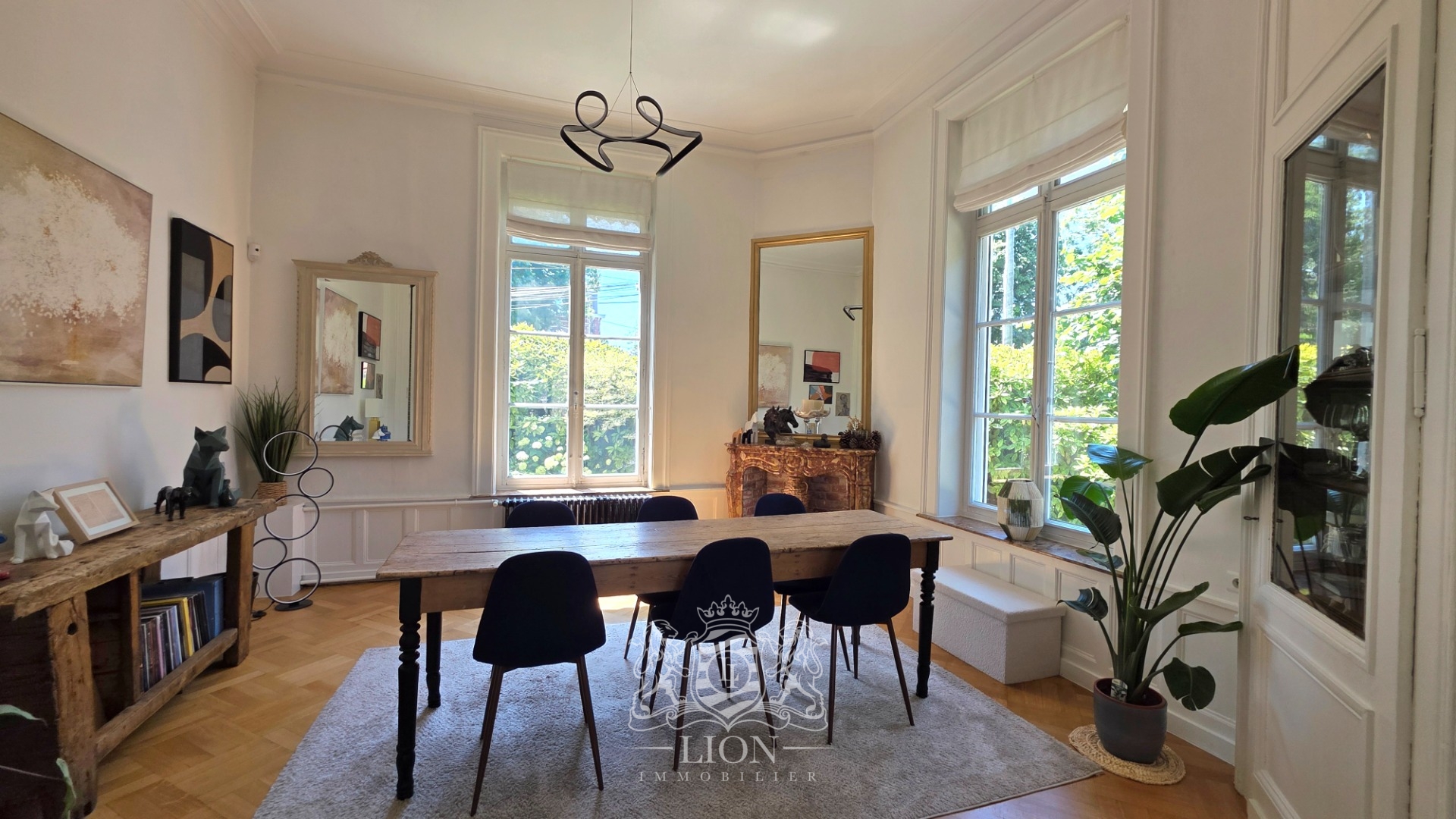 Off market hippodrome grande maison individuelle 6 chambres Photo 3 - Le Lion Immobilier Off market hippodrome grande maison individuelle 6 chambres Photo 3 - Le Lion Immobilier