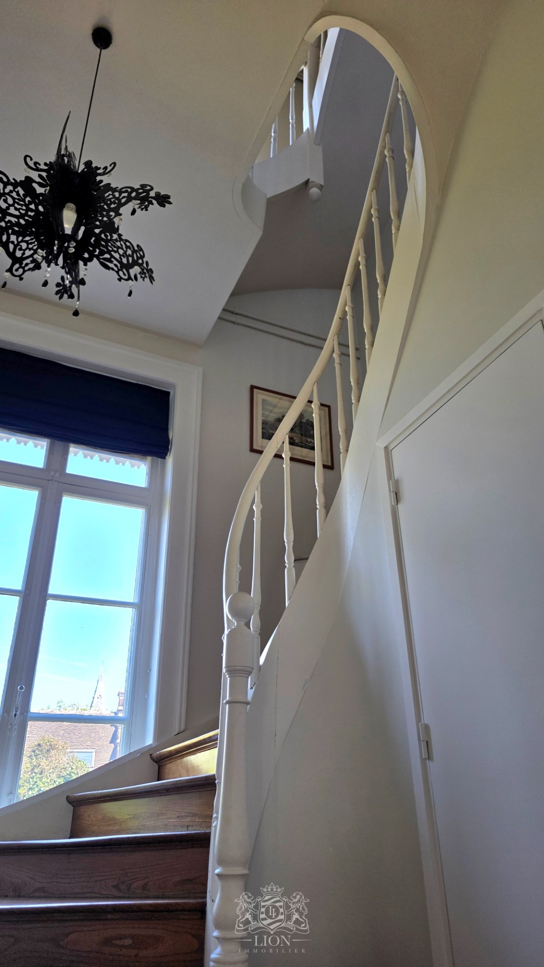 Off market hippodrome grande maison individuelle 6 chambres Photo 9 - Le Lion Immobilier Off market hippodrome grande maison individuelle 6 chambres Photo 9 - Le Lion Immobilier