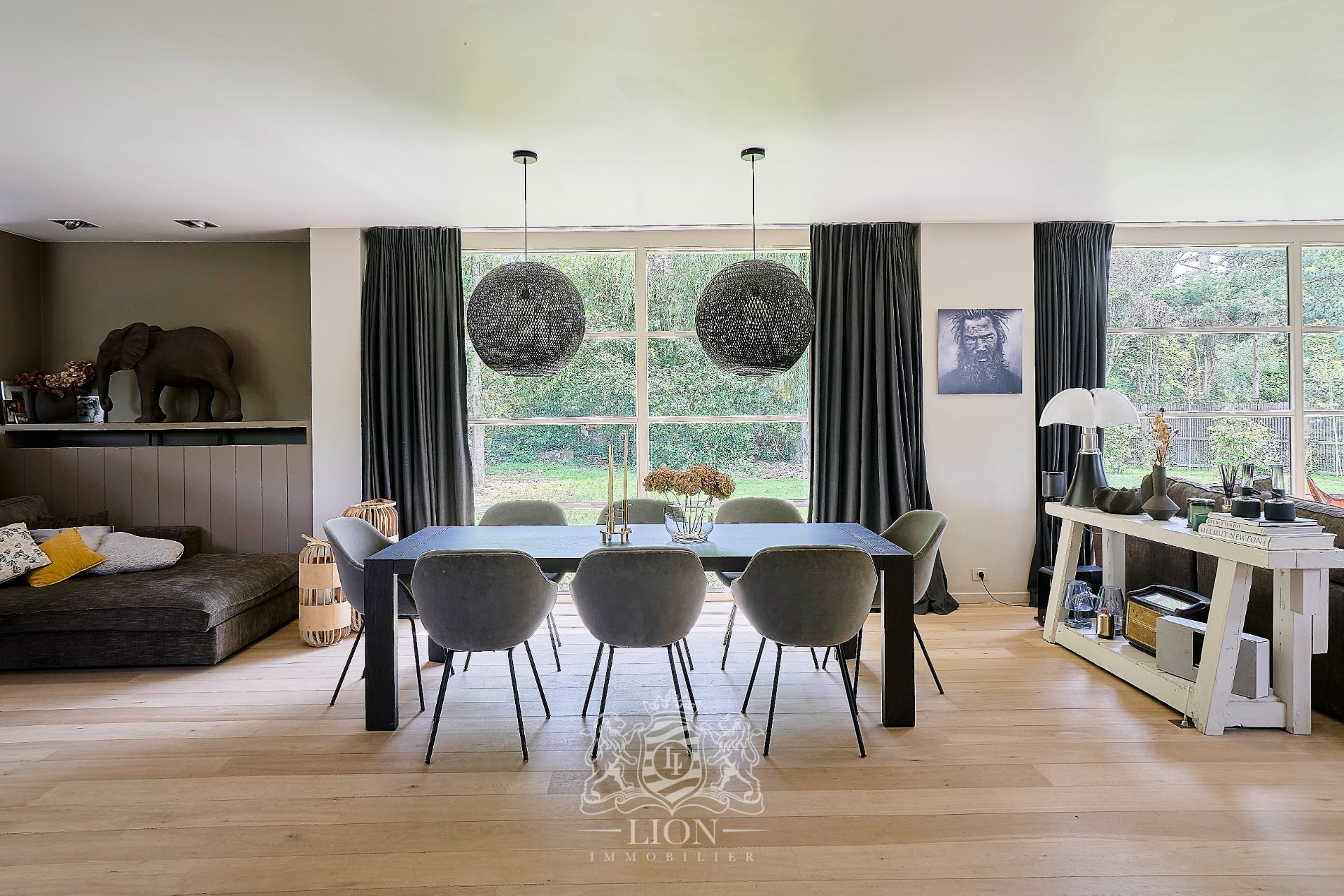 Maison maillard aux volumes contemporains Photo 1 - Le Lion Immobilier Maison maillard aux volumes contemporains Photo 1 - Le Lion Immobilier