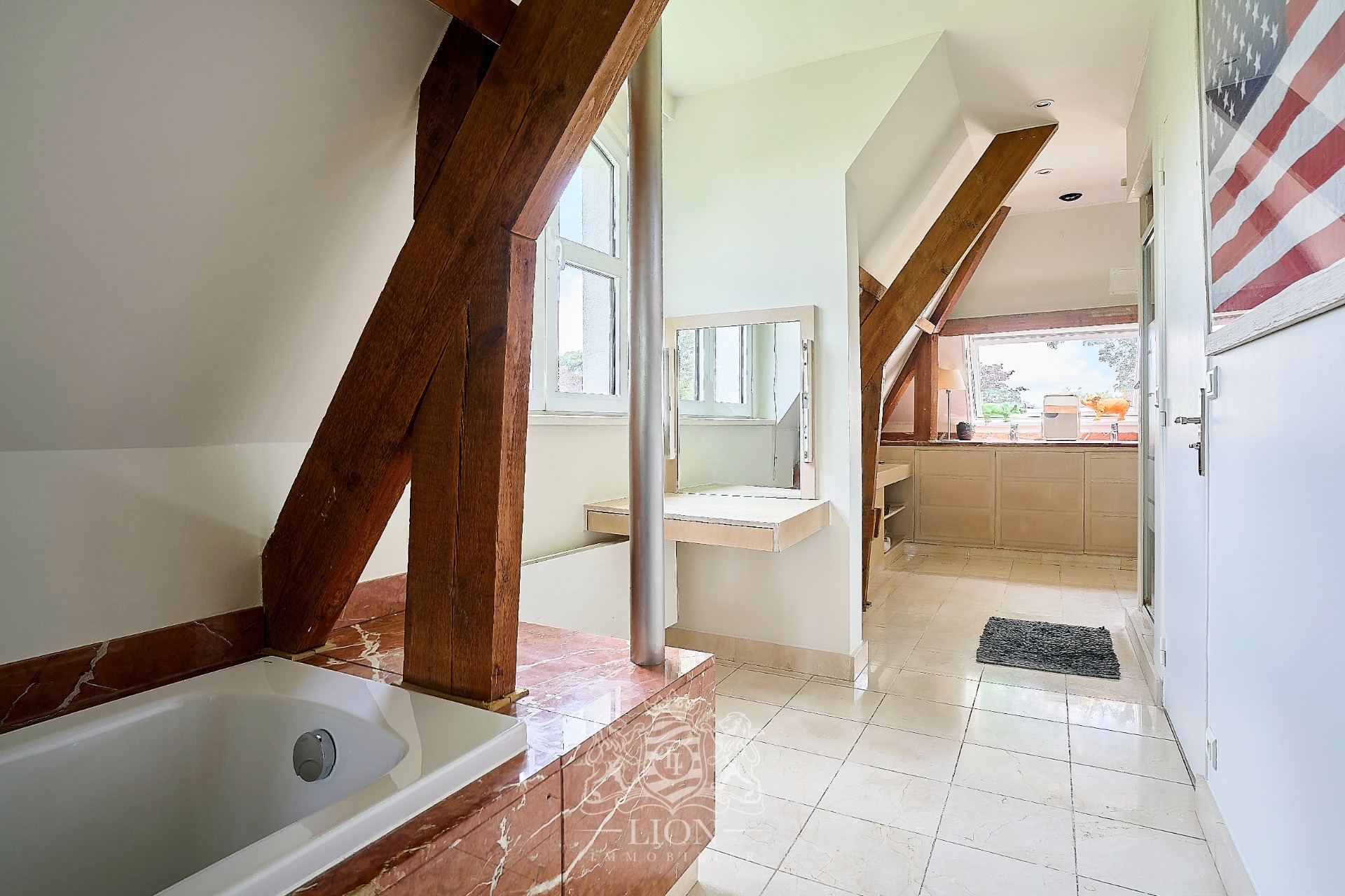 Maison maillard aux volumes contemporains Photo 14 - Le Lion Immobilier Maison maillard aux volumes contemporains Photo 14 - Le Lion Immobilier
