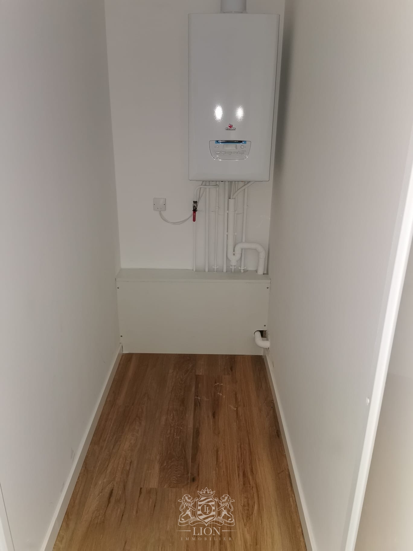 Avfv lille t2 non meuble parking et balcon Photo 5 - Le Lion Immobilier Avfv lille t2 non meuble parking et balcon Photo 5 - Le Lion Immobilier