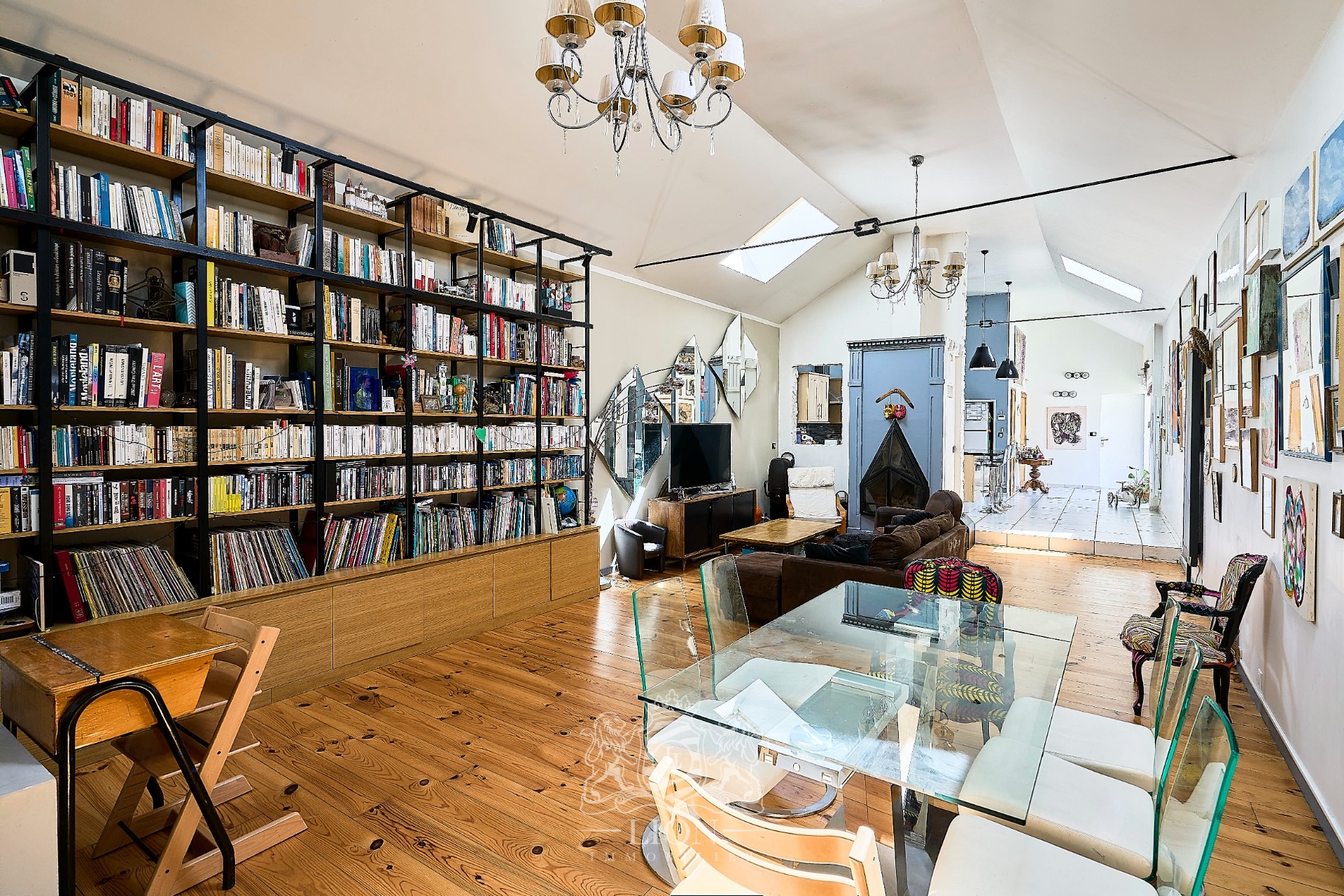 Appartement esprit loft avec garage et studio Photo 3 - Le Lion Immobilier