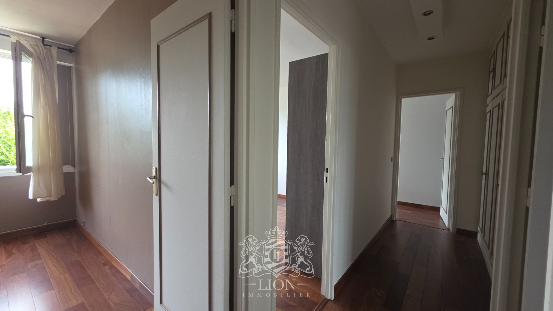 Appartement t4 garage et espaces verts Photo 4 - Le Lion Immobilier Appartement t4 garage et espaces verts Photo 4 - Le Lion Immobilier