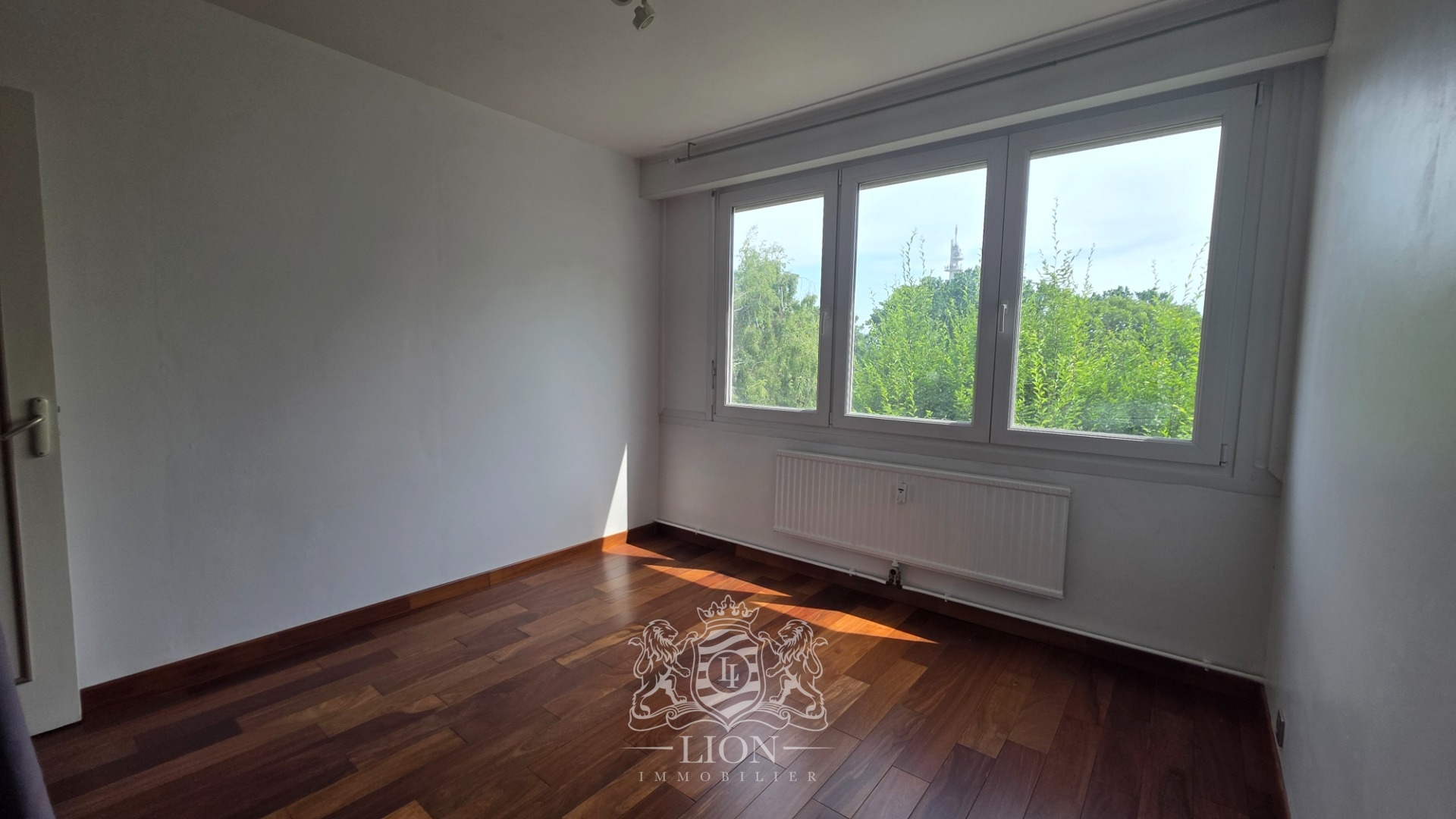 Appartement t4 garage et espaces verts Photo 9 - Le Lion Immobilier Appartement t4 garage et espaces verts Photo 9 - Le Lion Immobilier