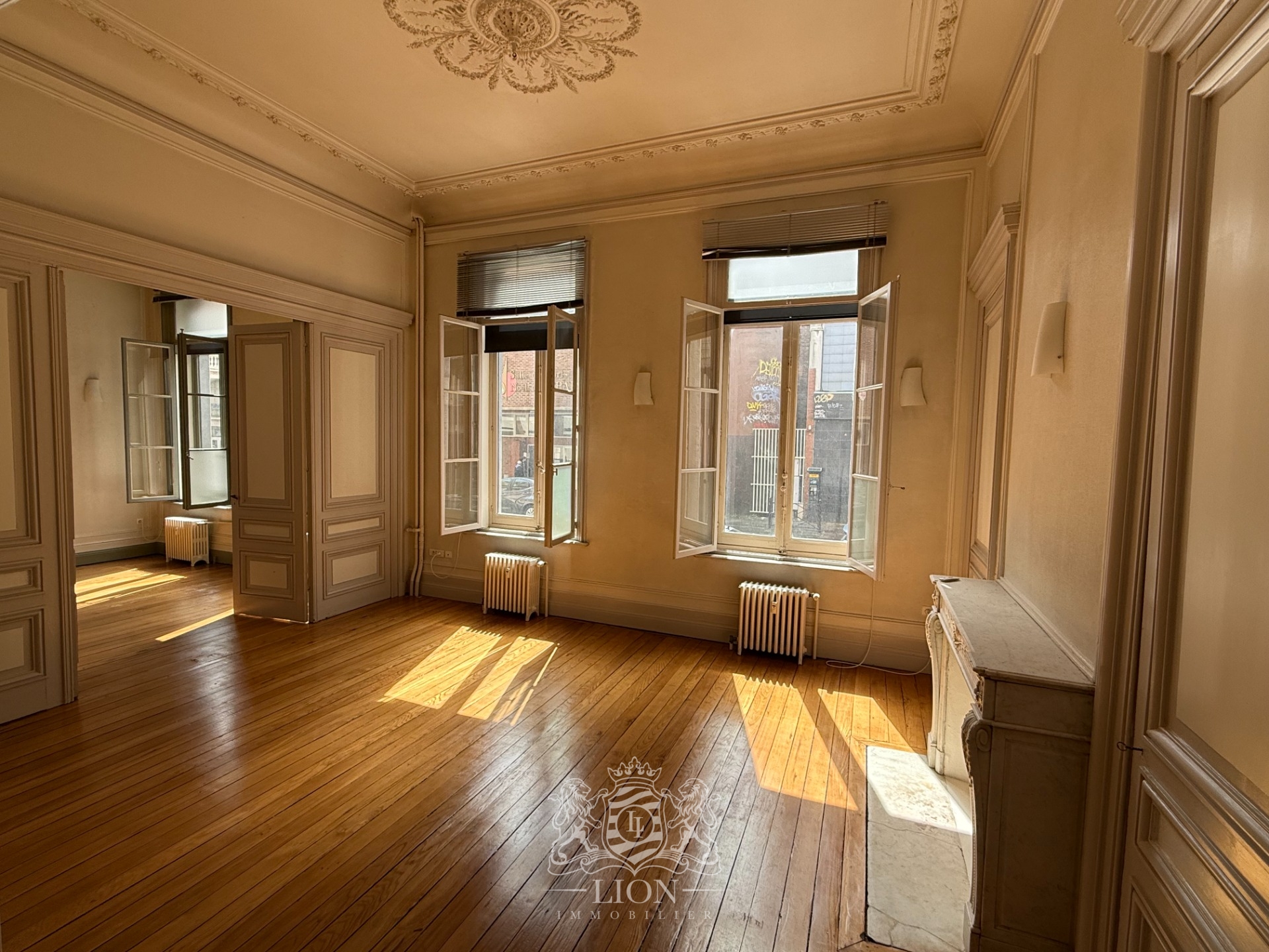 Avof lille rue jean sans peur t2 bis renove de 84 m Photo 2 - Le Lion Immobilier