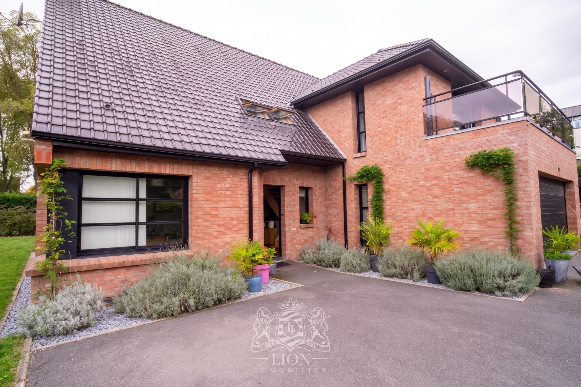 Villeneuve d ascq limite des lacs et de brigode Photo 1 - Le Lion Immobilier Villeneuve d ascq limite des lacs et de brigode Photo 1 - Le Lion Immobilier