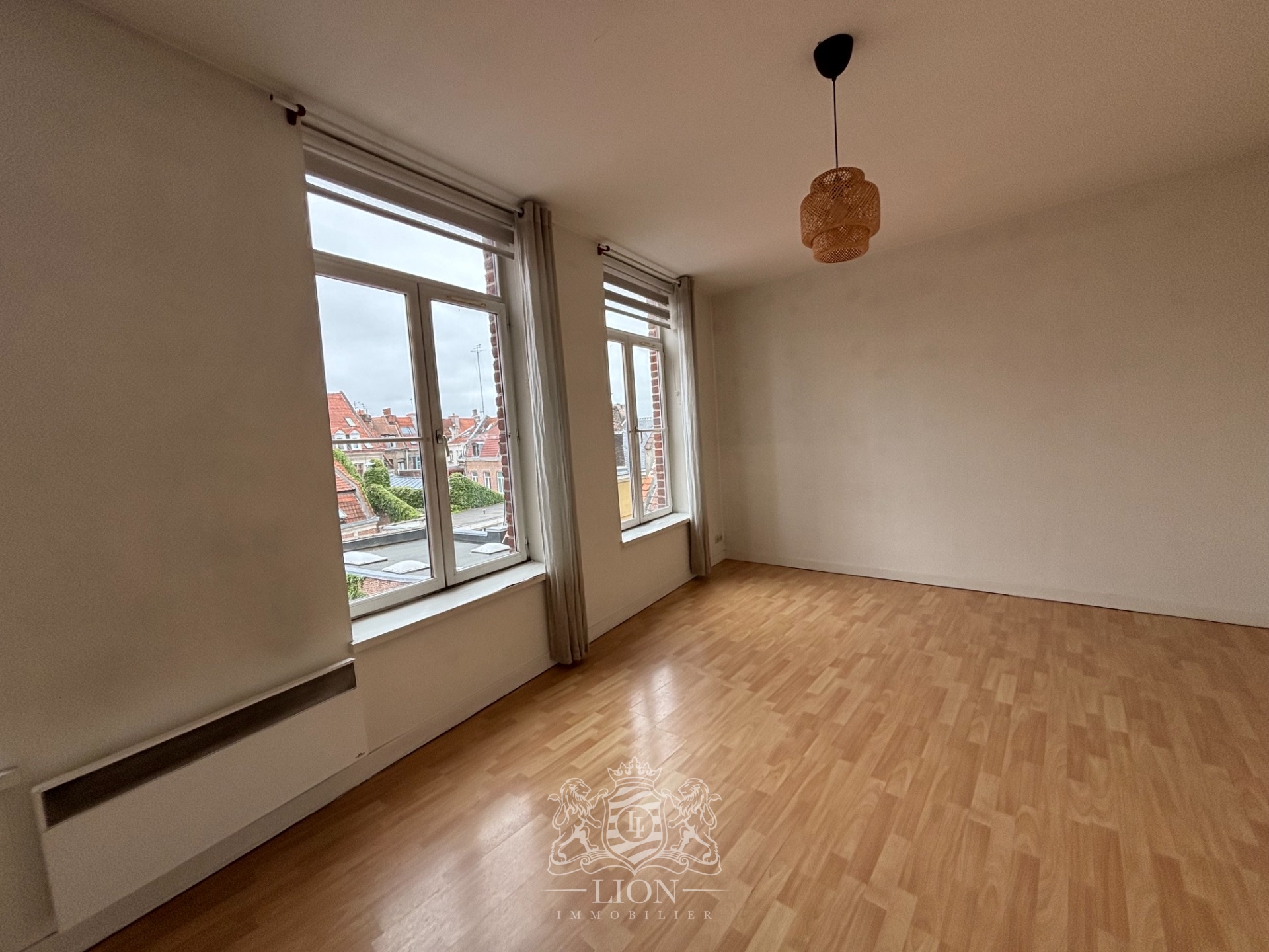 Vieux lille appartement t2 Photo 2 - Le Lion Immobilier Vieux lille appartement t2 Photo 2 - Le Lion Immobilier