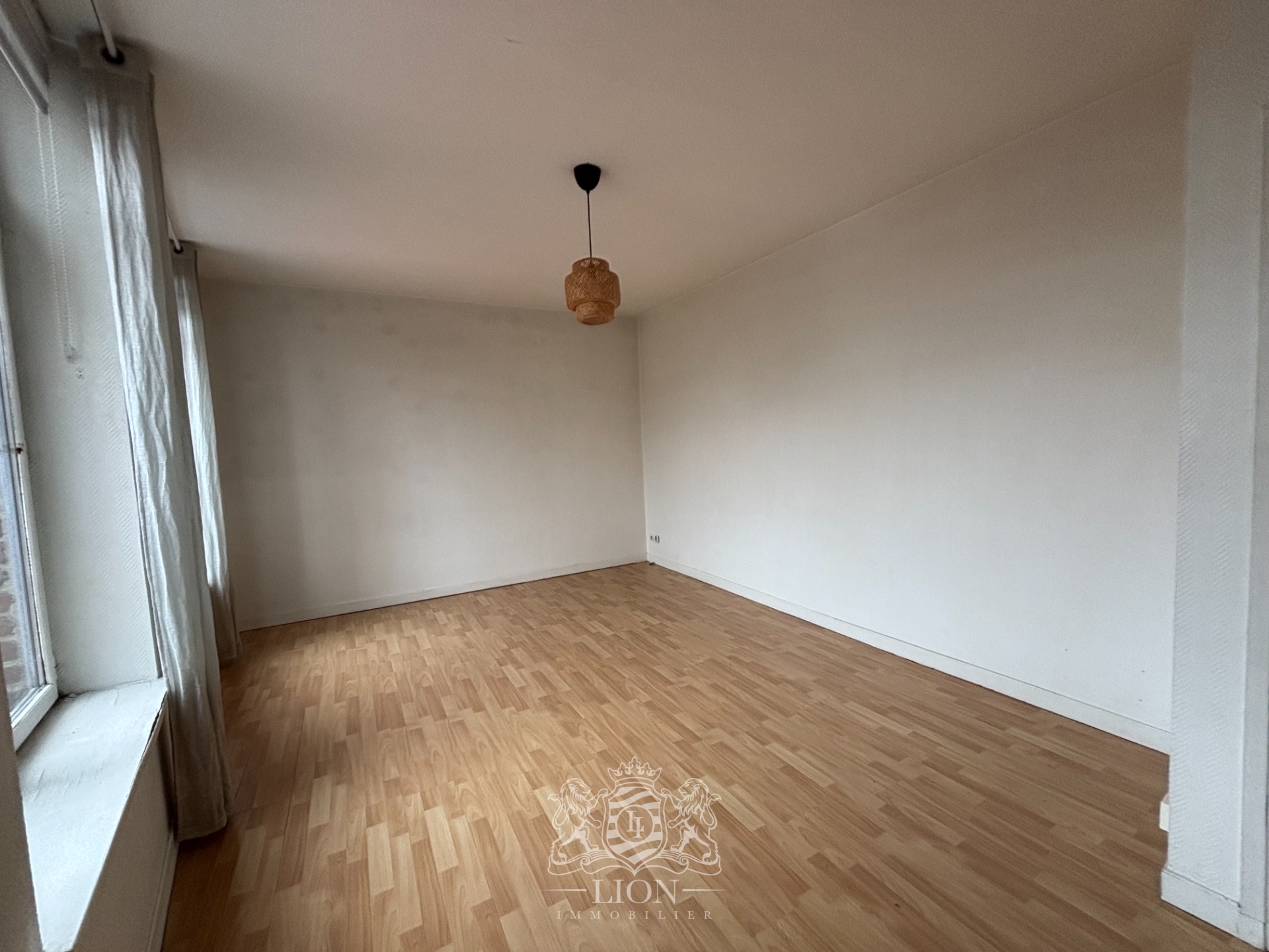 Vieux lille appartement t2 Photo 4 - Le Lion Immobilier Vieux lille appartement t2 Photo 4 - Le Lion Immobilier