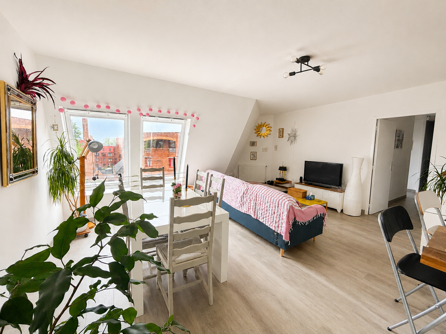 Appartement t4 avec balcon proche des parcs Photo 1 - Le Lion Immobilier Appartement t4 avec balcon proche des parcs Photo 1 - Le Lion Immobilier