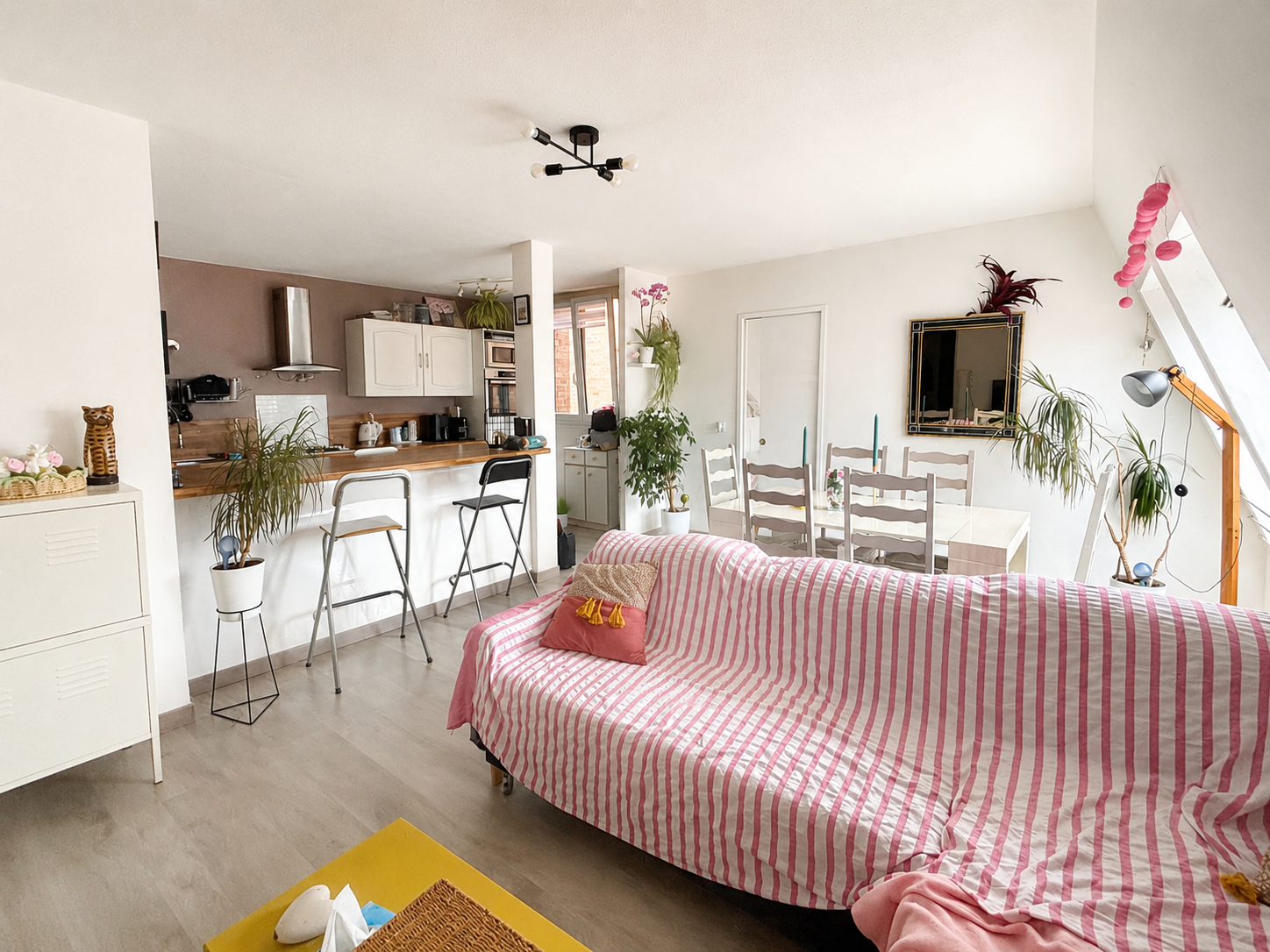 Appartement t4 avec balcon proche des parcs Photo 2 - Le Lion Immobilier Appartement t4 avec balcon proche des parcs Photo 2 - Le Lion Immobilier