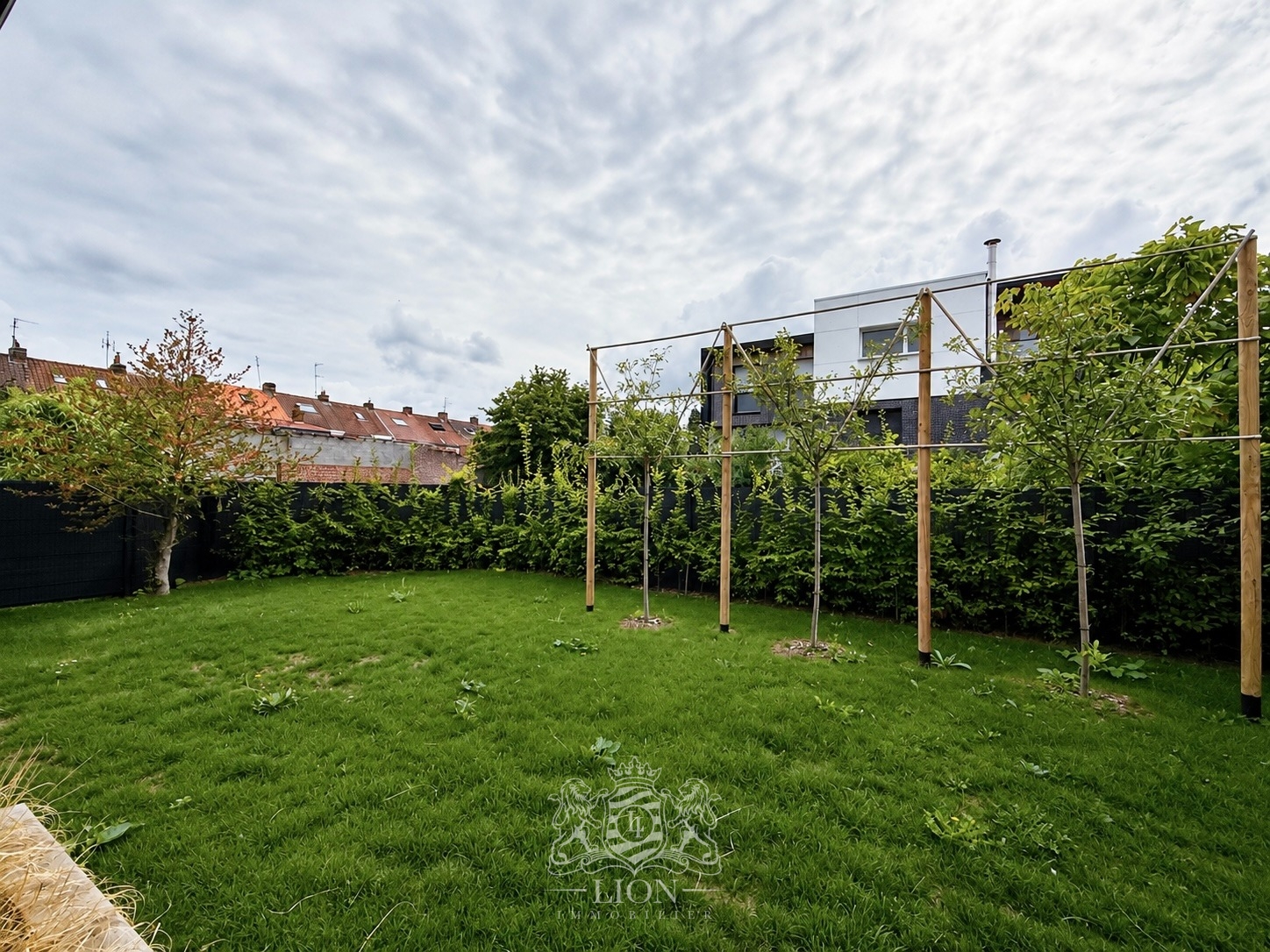 Avup villeneuve d ascq maison meuble 6 chbre jardin Photo 14 - Le Lion Immobilier Avup villeneuve d ascq maison meuble 6 chbre jardin Photo 14 - Le Lion Immobilier