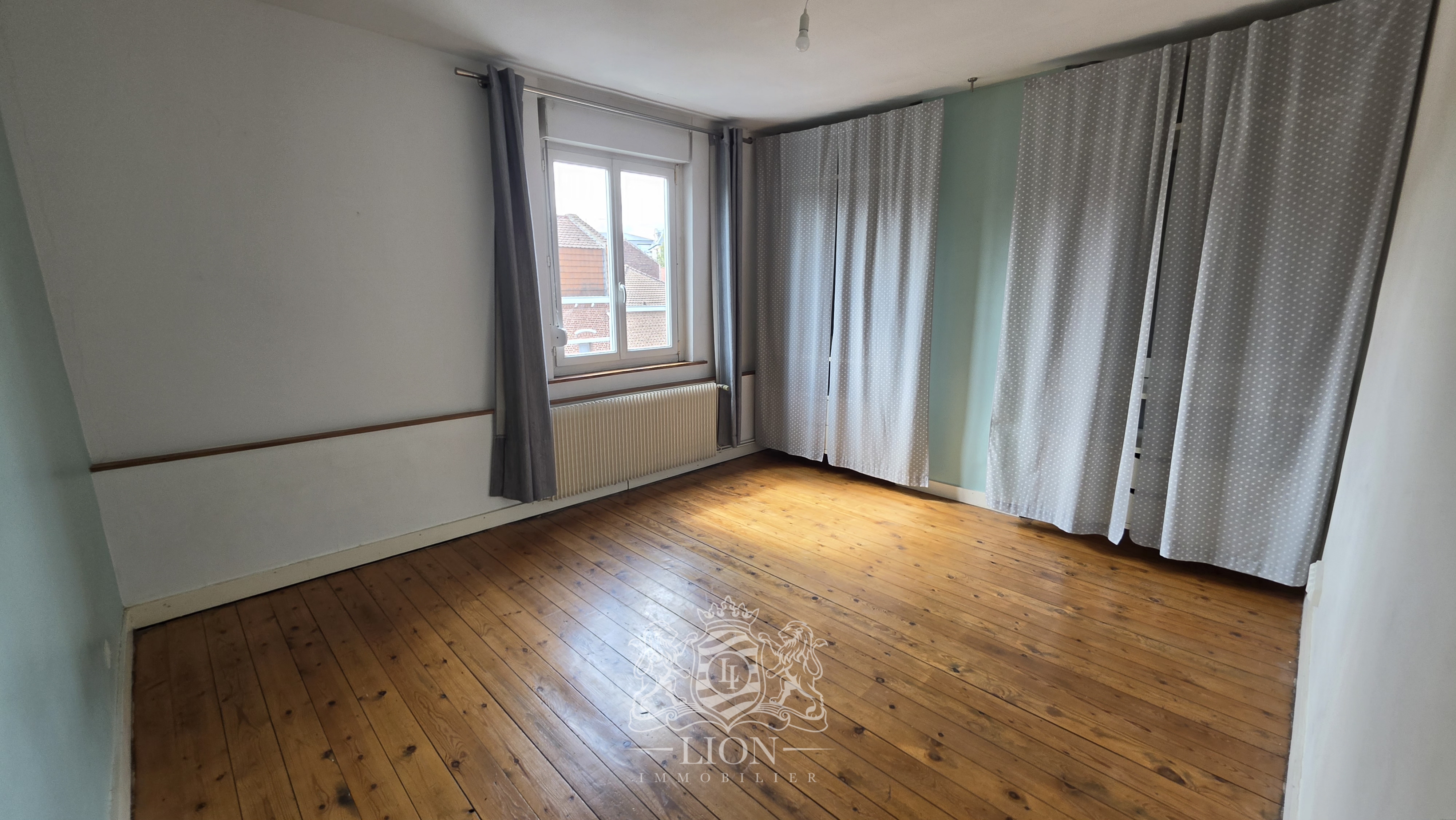 Maison coquette avec 4 chambres et 1 bureau Photo 8 - Le Lion Immobilier Maison coquette avec 4 chambres et 1 bureau Photo 8 - Le Lion Immobilier