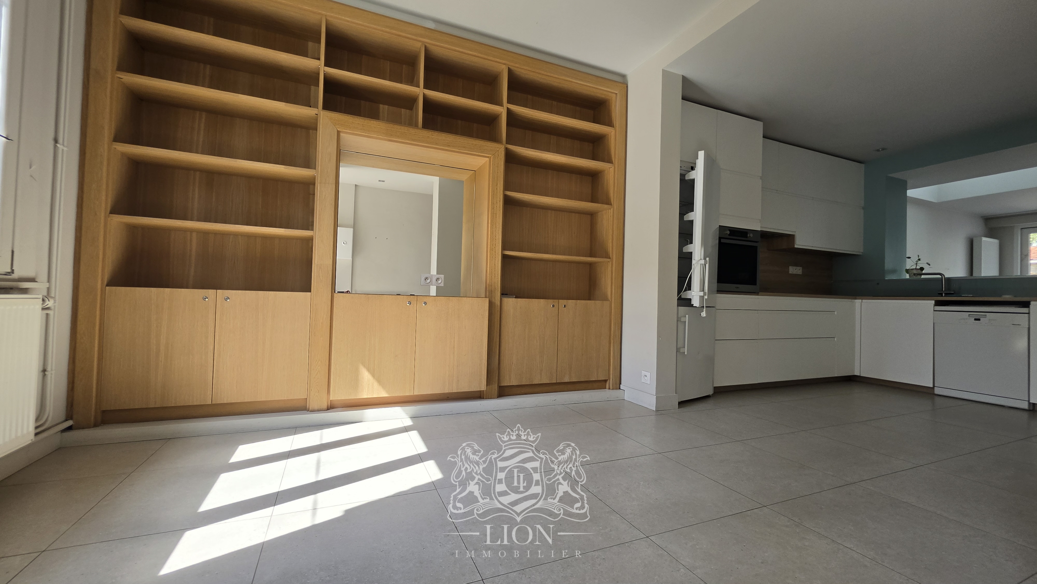 Maison coquette avec 4 chambres et 1 bureau Photo 9 - Le Lion Immobilier Maison coquette avec 4 chambres et 1 bureau Photo 9 - Le Lion Immobilier