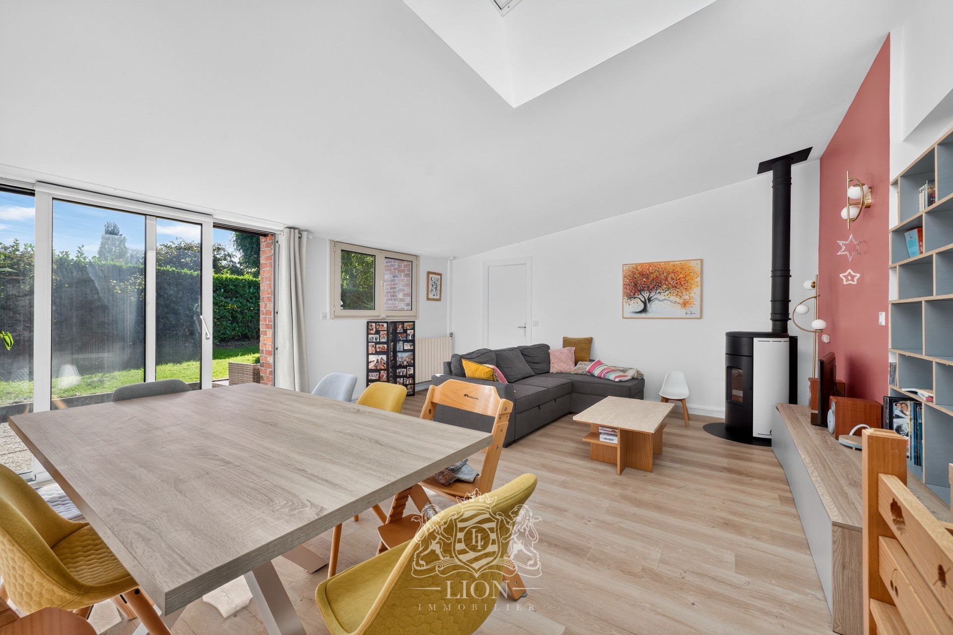 Maison de plain pied lumineuse 4 chambres exposee sud Photo 3 - Le Lion Immobilier