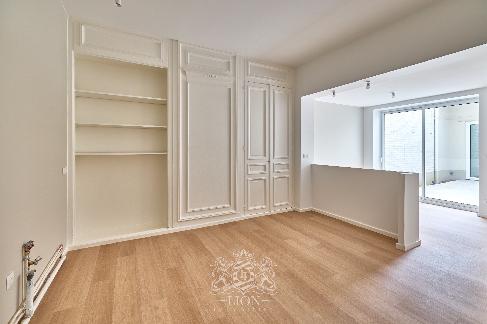 Appartement renove avec terrasse possibilite garage Photo 1 - Le Lion Immobilier Appartement renove avec terrasse possibilite garage Photo 1 - Le Lion Immobilier