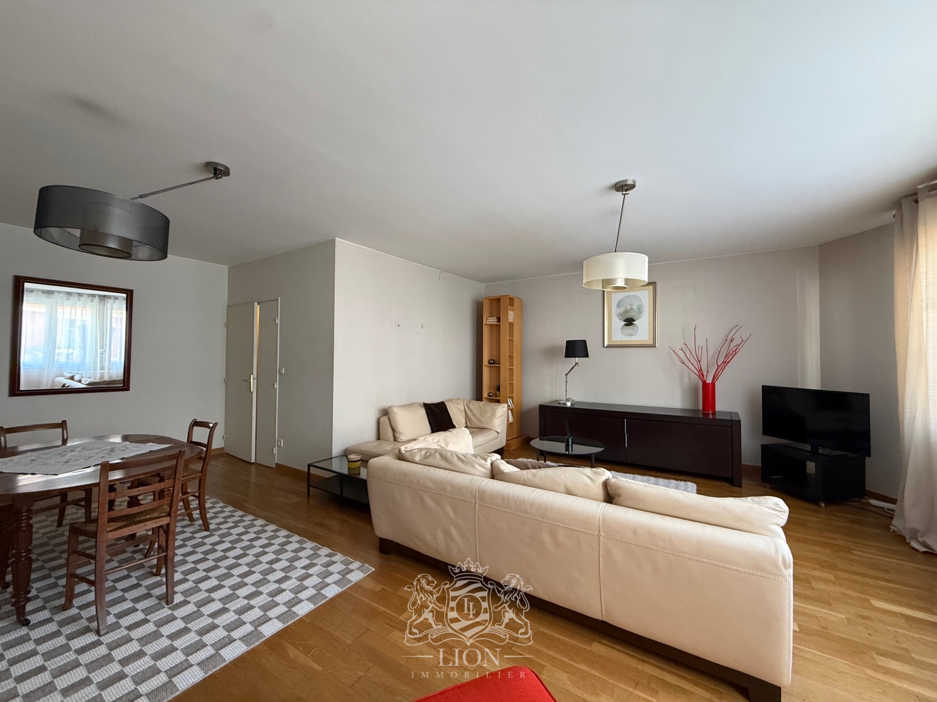 Ipx vieux lille type 4 meuble Photo 3 - Le Lion Immobilier