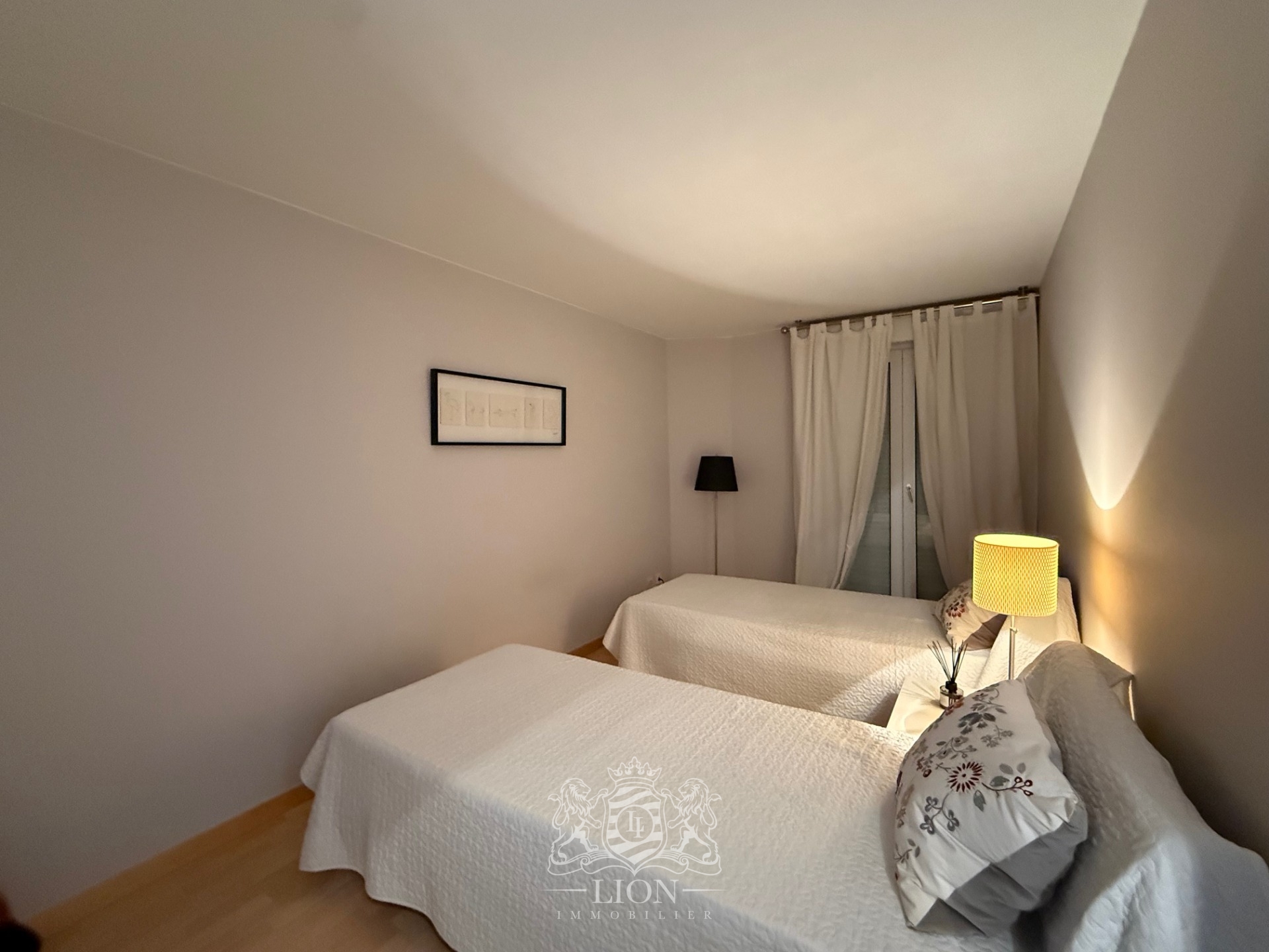 Ipx vieux lille type 4 meuble Photo 11 - Le Lion Immobilier